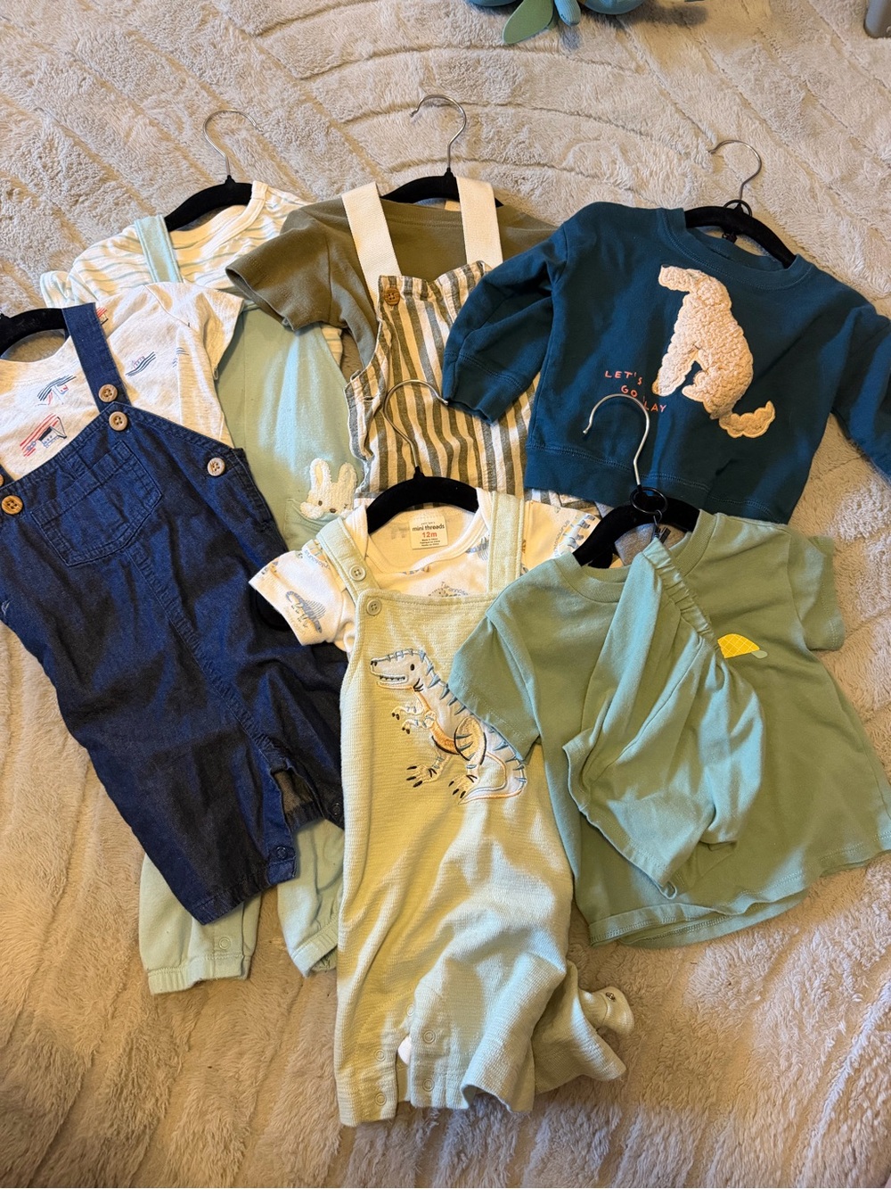 Set of 6 boys outfits size 12 months